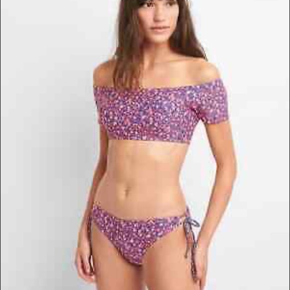 Gap off the shoulder floral swim top